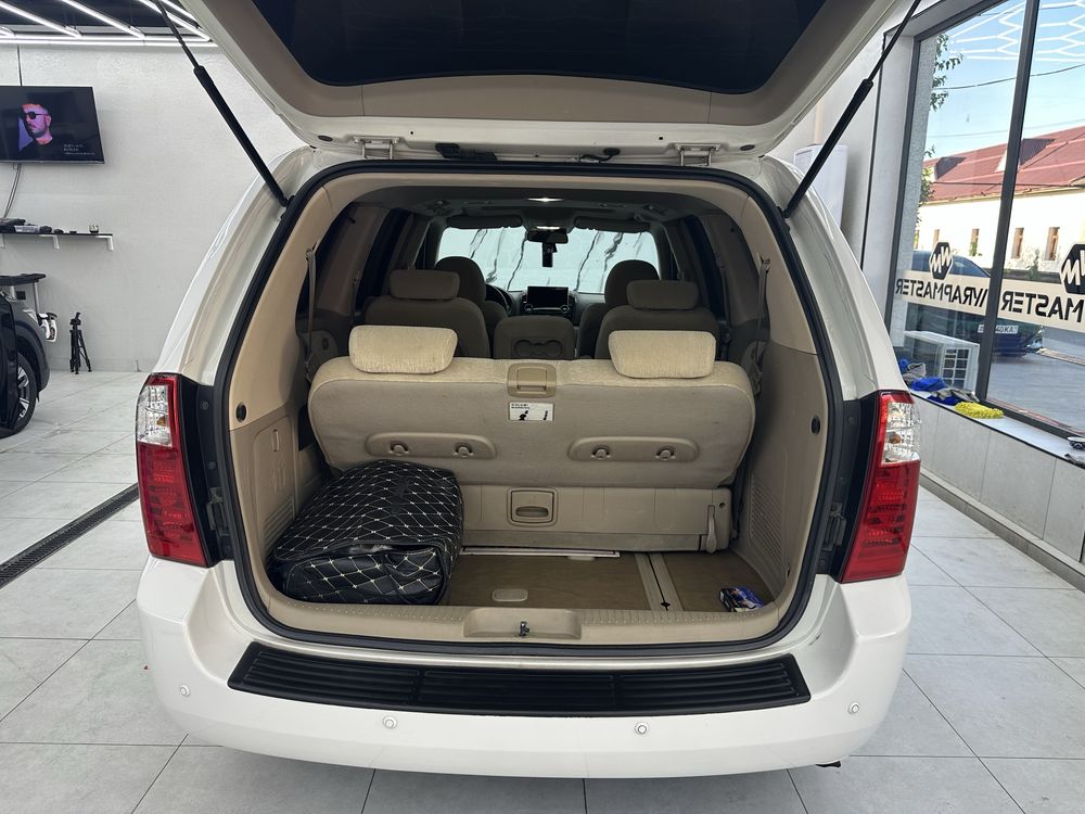 Kia Carnival 2006