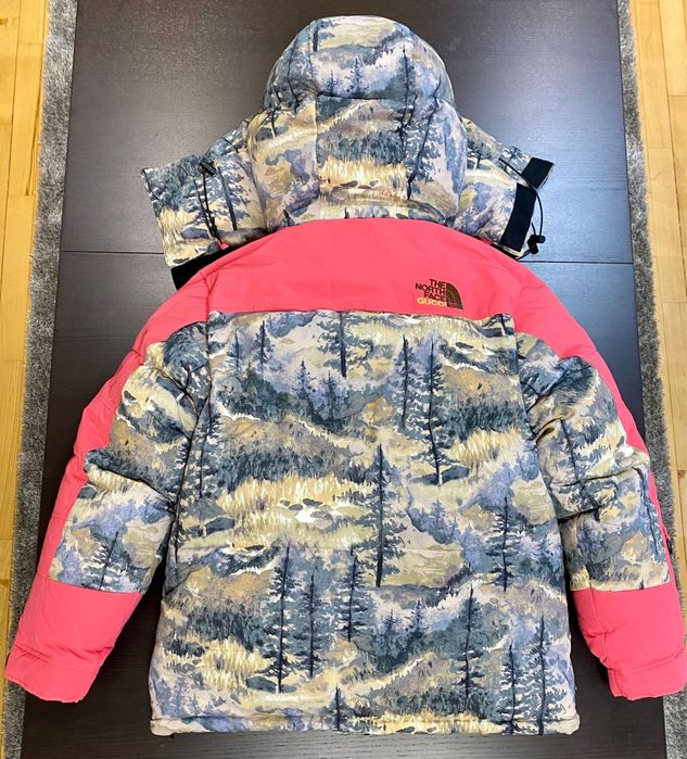 Geacă Gucci x The North Face ediție limitată – model rar