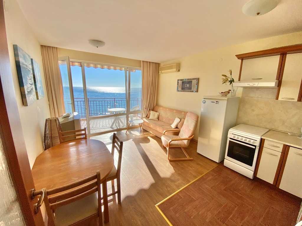Продава се Двустаен апартамент в к.к. Елените - 73 кв.м за 1316 €/кв.м - Снимка #1