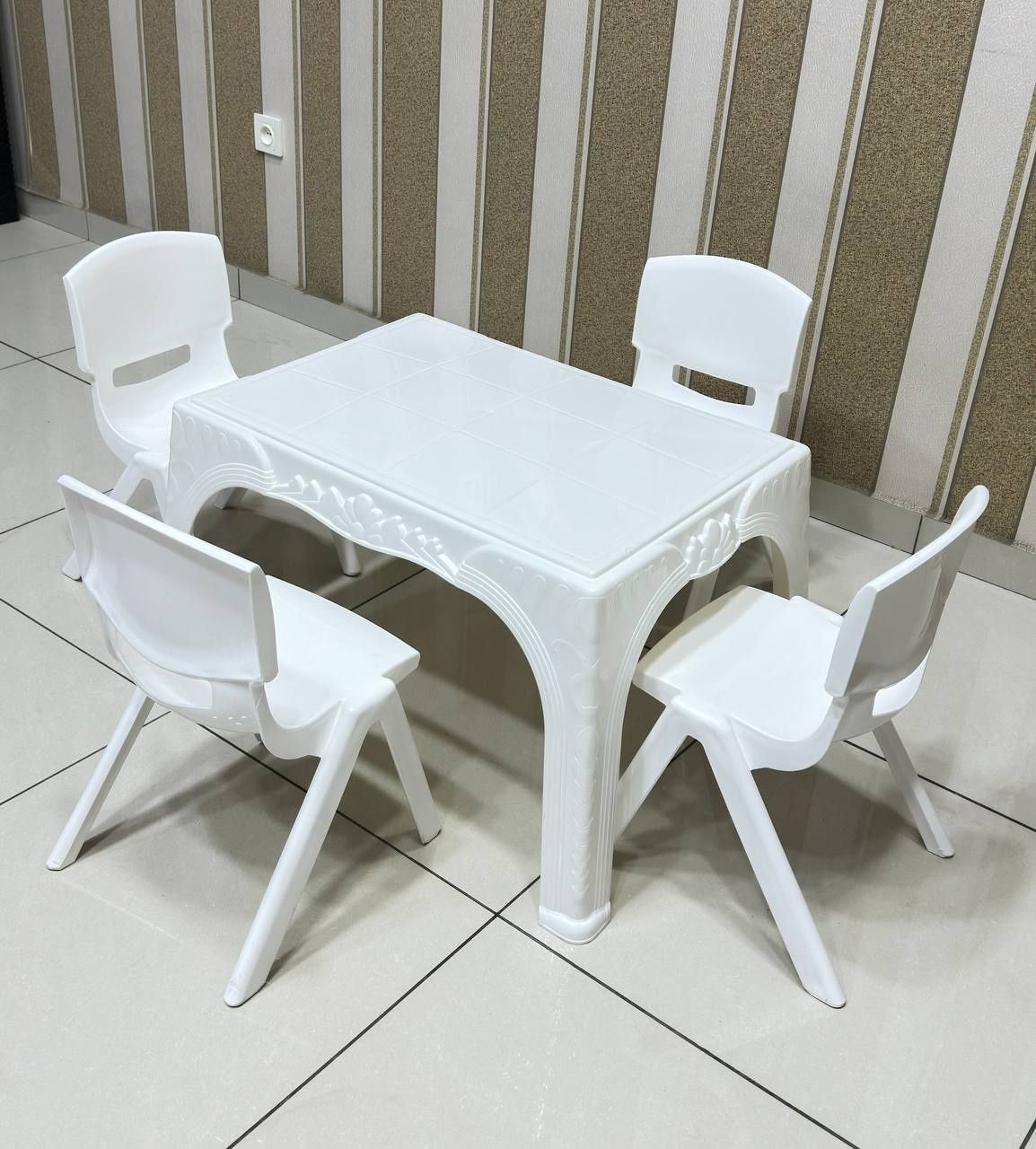Bogʻcha uchun plastmassa stol stullar qulay sifatli detiski stol stull