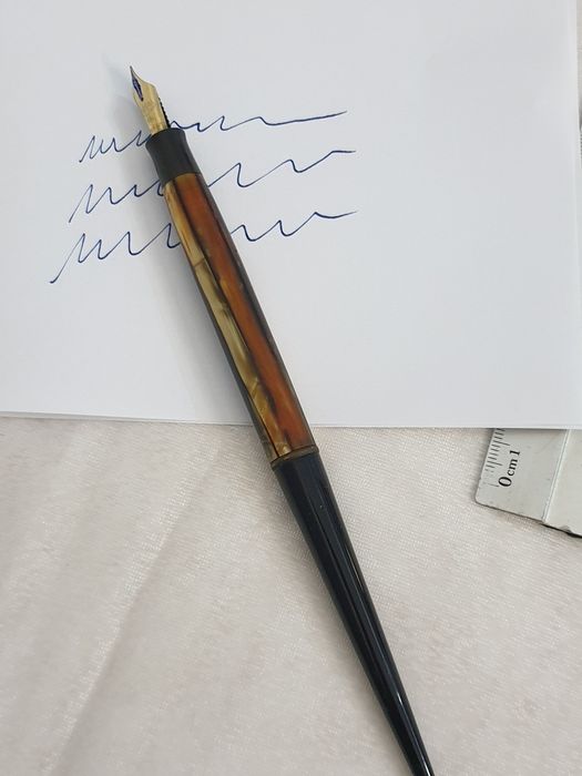 Stilou vacumatic ancora