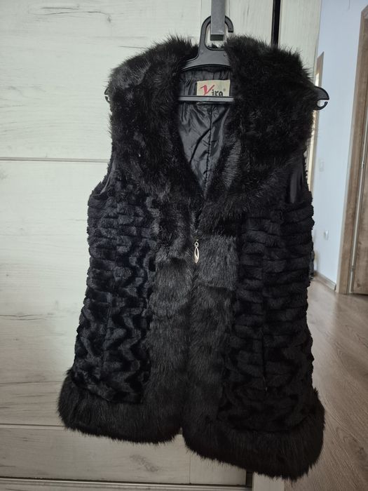 Vesta de blana artificiala