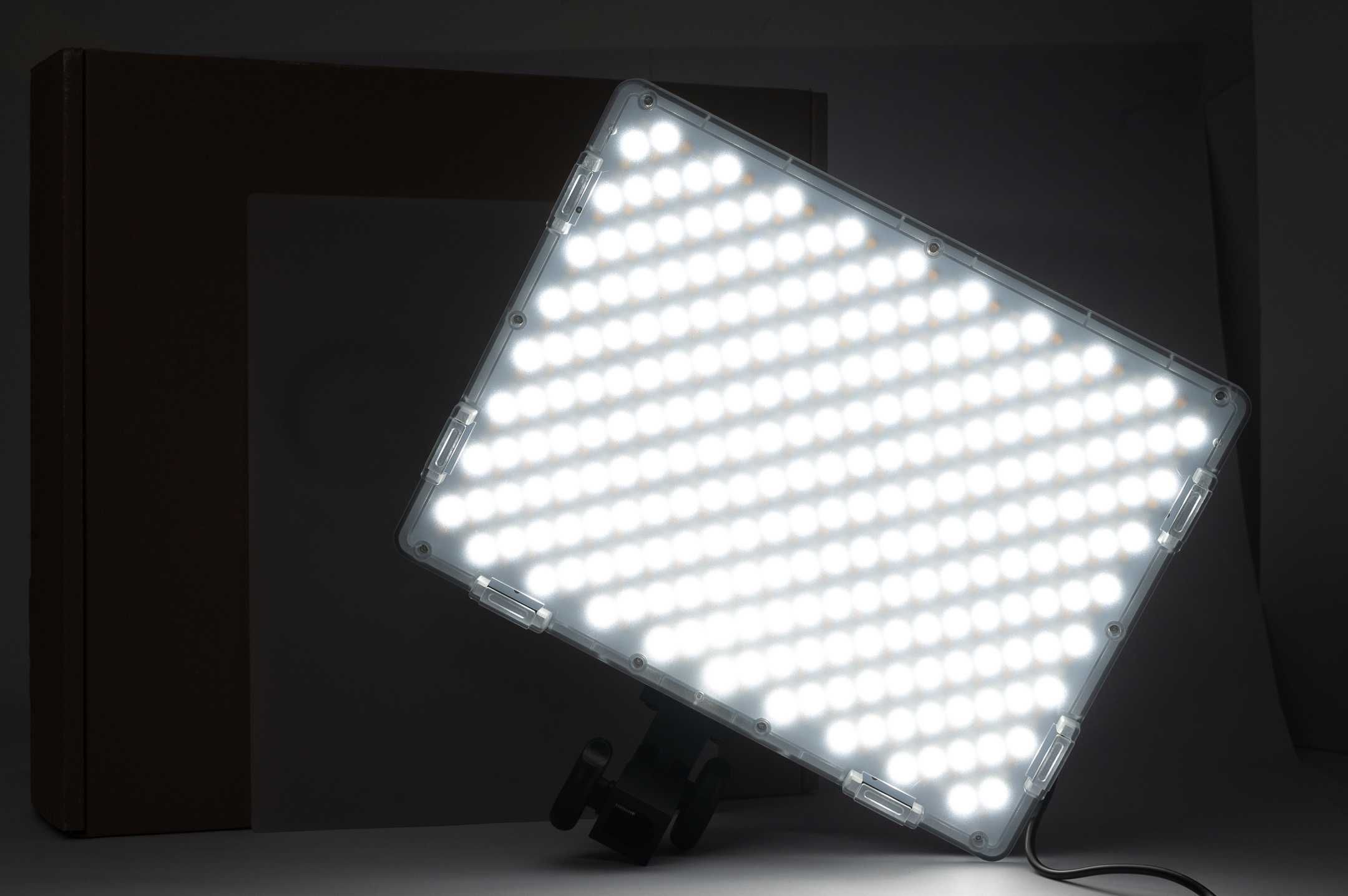 GVM R500R RGB Video LED Lamp 3200K~5600K