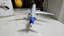macheta avion Airbus A320 Neo Explorer Edition scara 1:80 cu interior