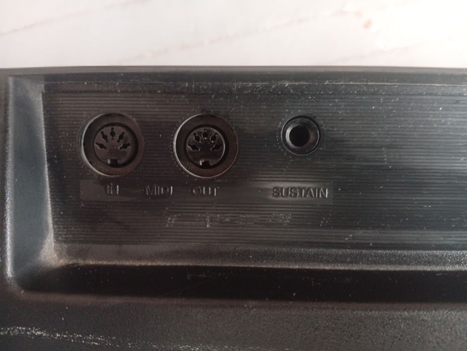 Синтезатор Yamaha PSR-170