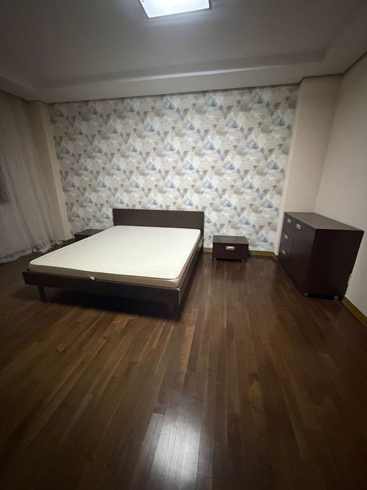 Кровать двуспальный