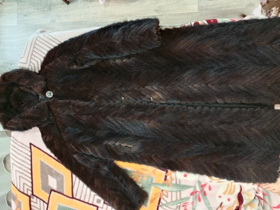 Продам шубу норковую