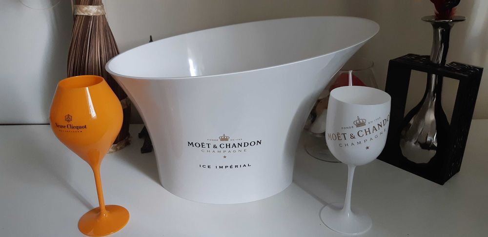 CADOURI! Frapiera / Set Pahare/ serpi bar/ seturi mese scaune