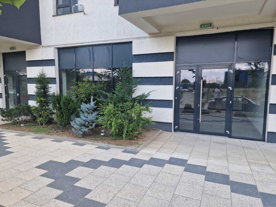 Spațiu comercial  NOU