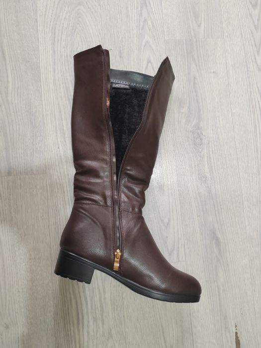 Продам женские сапошки