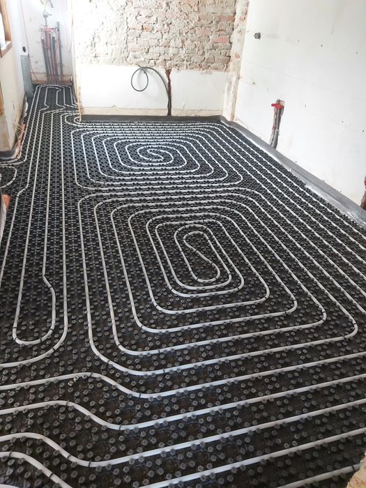 Instalator cu o experienta de peste 15 ani oferim următoarele: