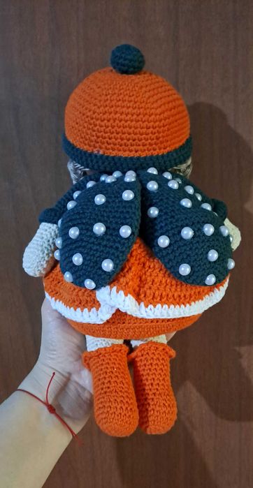 Плющевая мишка и божьякоровка