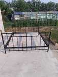 Pat metallic de vanzare
