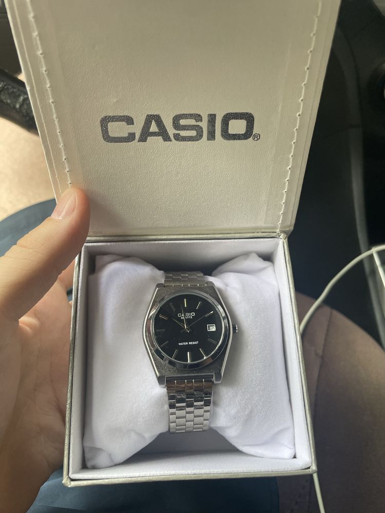Часы casio новые