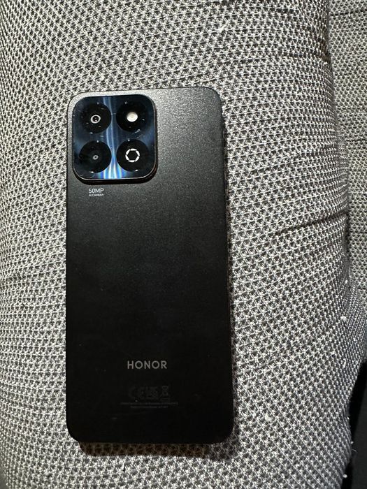 Vând Honor 200 Smart 300 lei