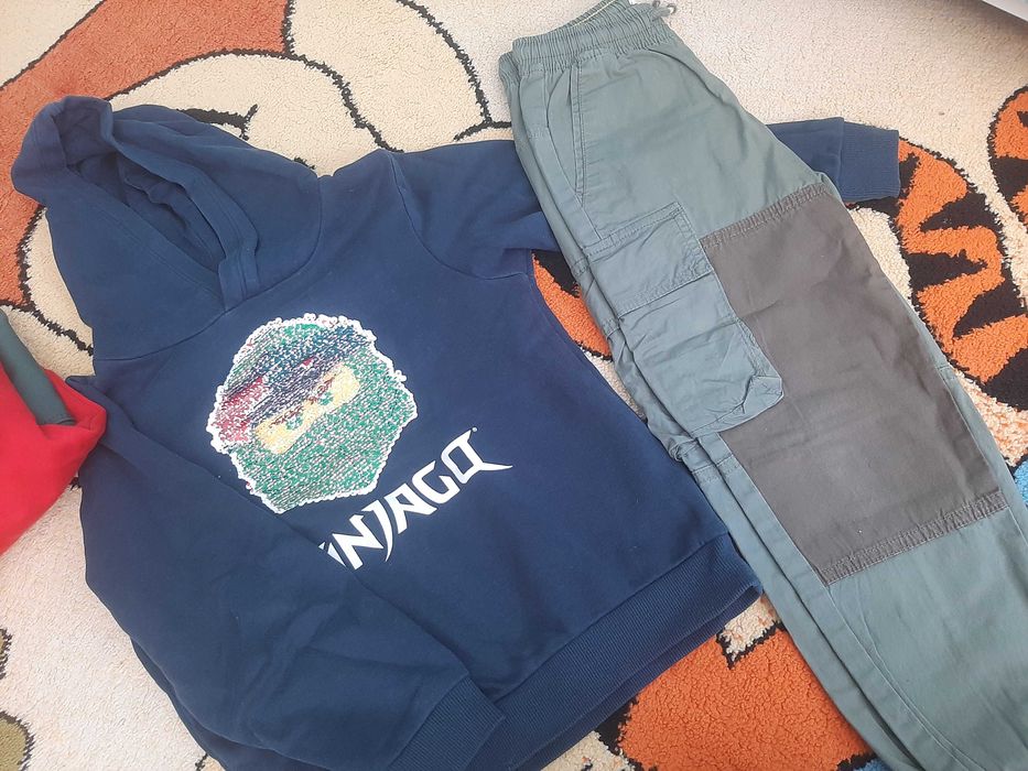 Дрехи за момченца до 8г