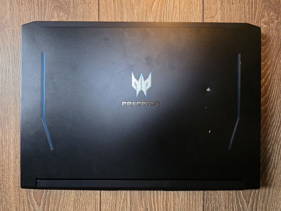 Dezmembrez laptop ACER Predator Helios 300 model N18I3 defect*