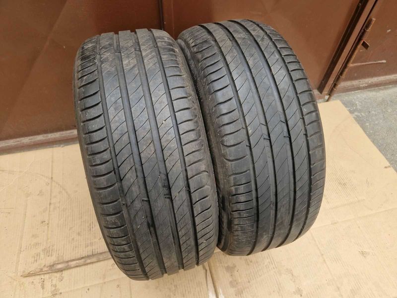 2 Michelin R17 225/45
летни гуми
DOT4120