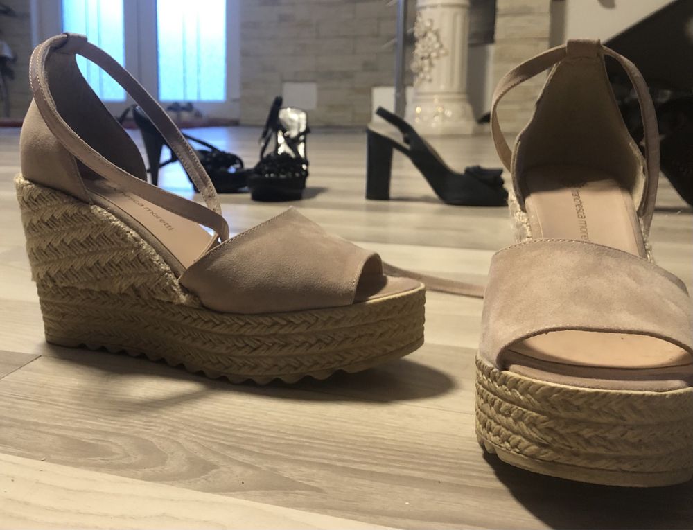 Sandale marimea 36  / 6 modele in stock