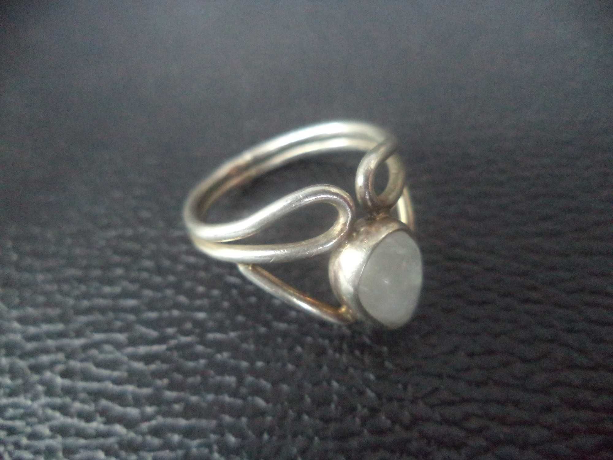 Старини сребърни уникални пръстени лунен камък