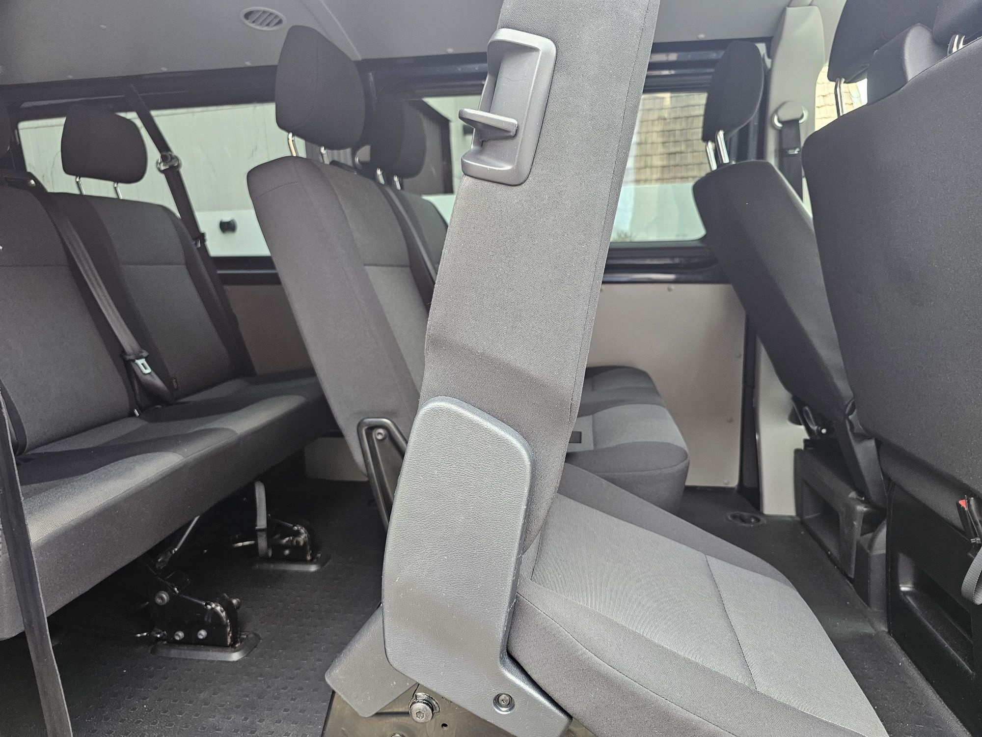 Vwv t6 an 2017  2.0tdi 8+1 locuri model lung