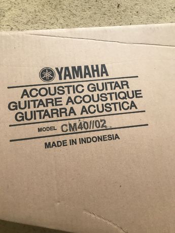 Yamaha. Gitara gitara