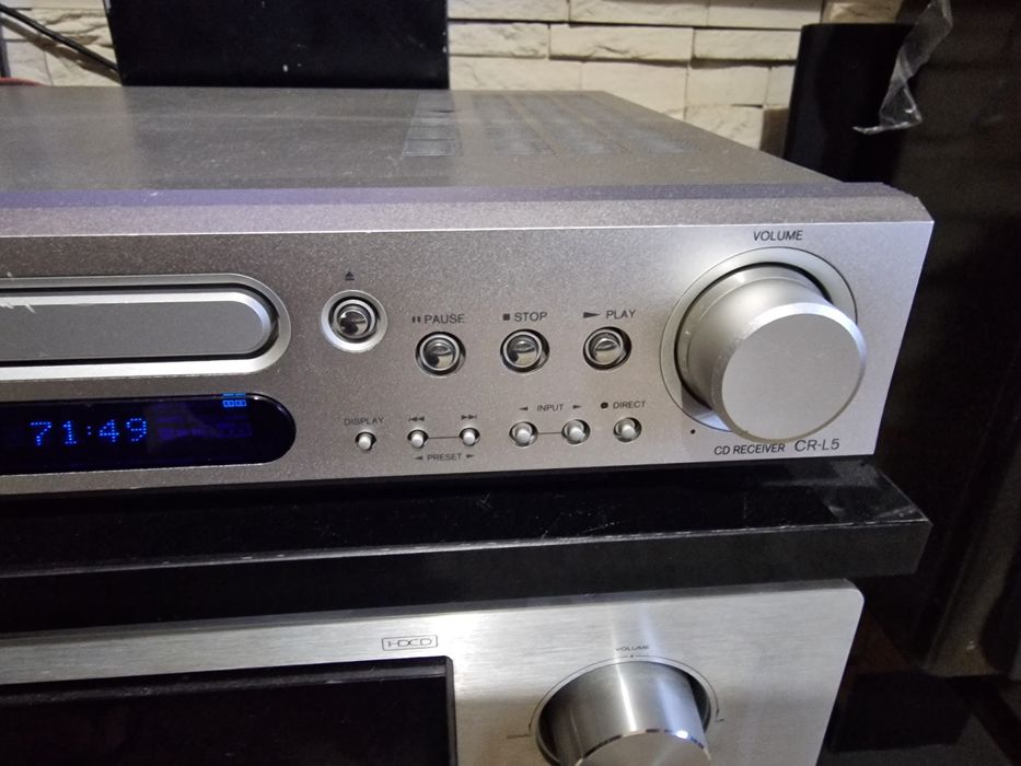 Receiver audio Onkyo CR-L5 cu cd player incorporat.