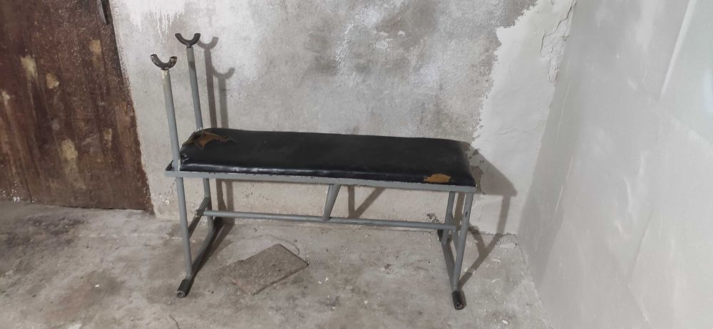 Самоделна лежанка