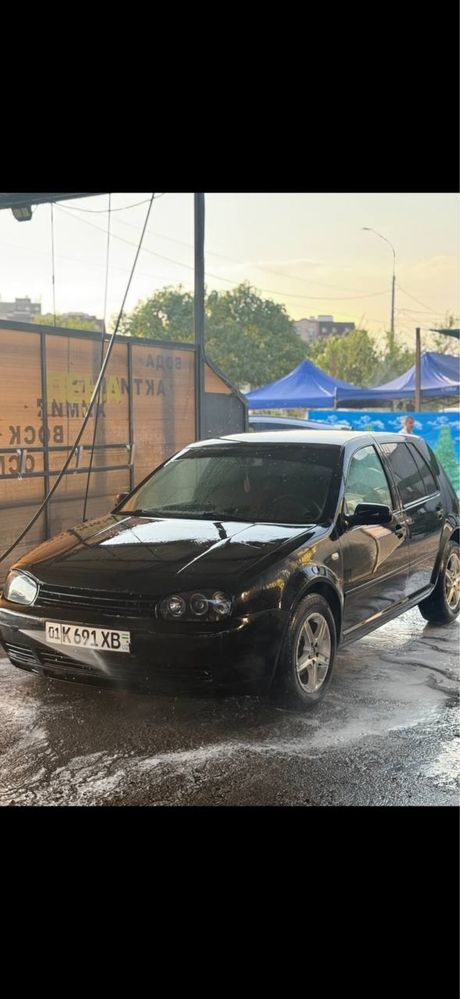Volkes Wagen Golf 4