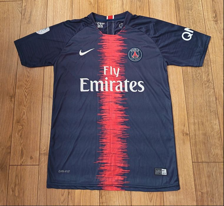 Футболни тениски