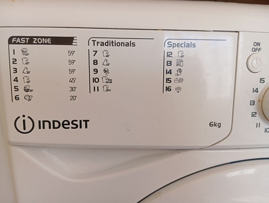 Пералня INDESIT много добро запазено състояние с оставаща гаранция