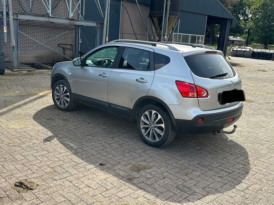 Nissan quasqai recent adus