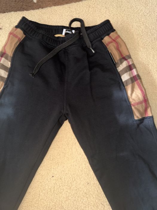 Панталон на Burberry