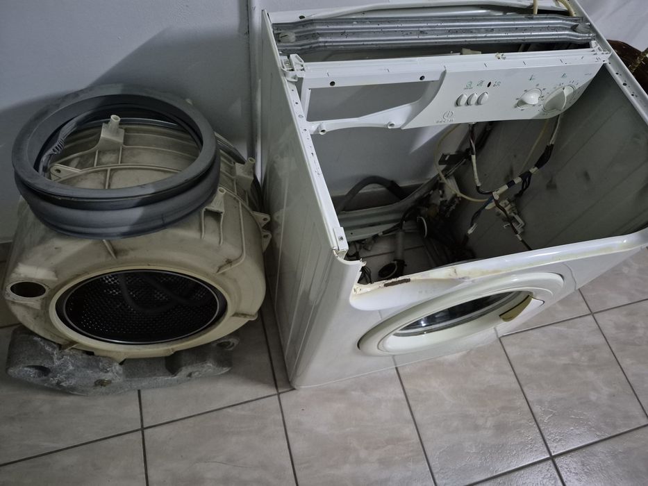 piese de schimb sh in stare bună  Indesit WP 100