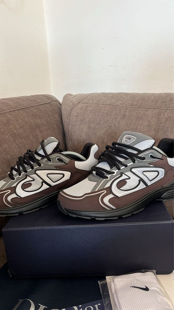 Dior b30.