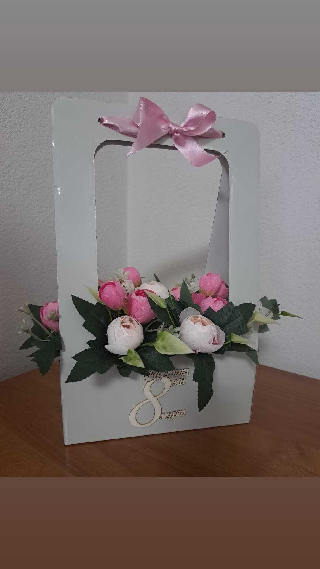 Чанта/ кутия/ рамка с цветя