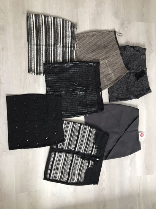 Дамски поли, размери S/M/L