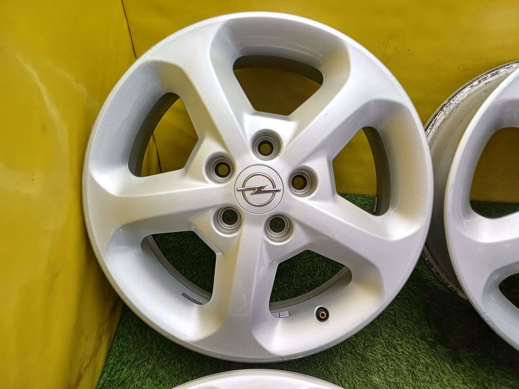 Диски R16 5×110 на Opel и другие.