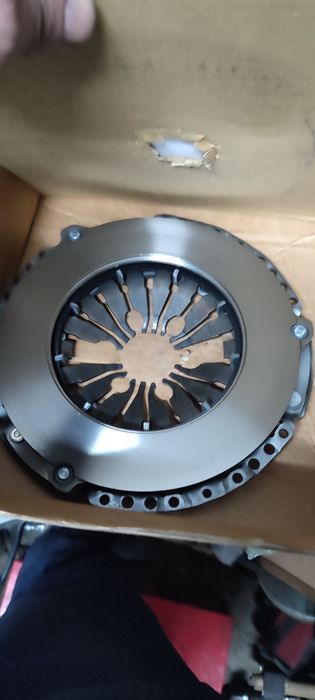 Съединител и маховик Ауди а 3(Audi a3)