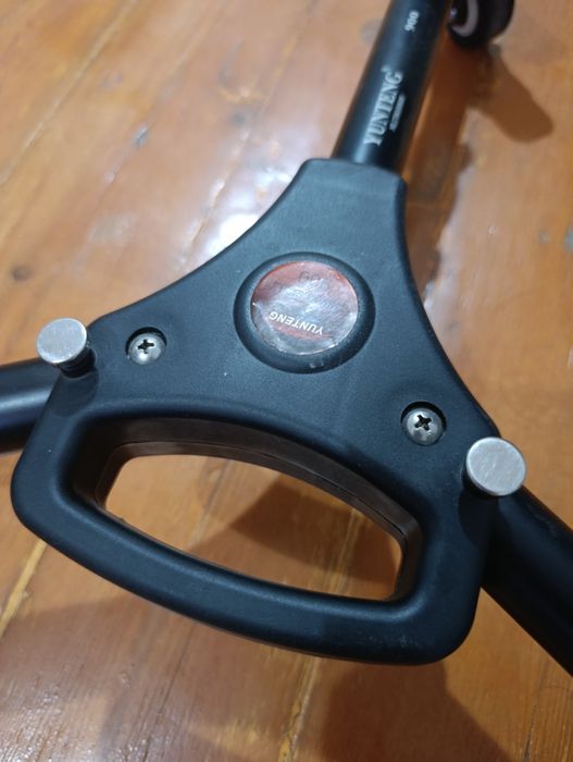 Shtativga g‘ildirakli oyoqlar sotiladi