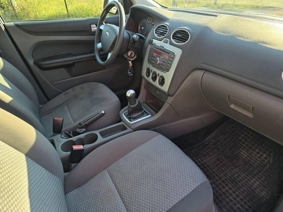 Ford Focus 2007 1.6 Benzina