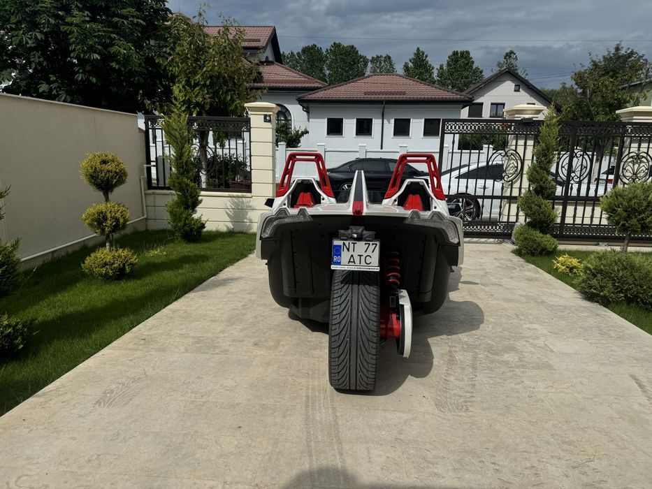 Polaris Slingshot Ca noua