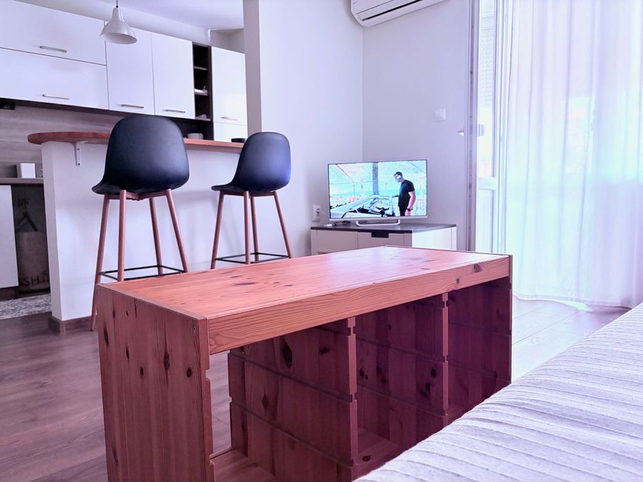 Дава се под наем Двустаен апартамент в Бургас, Лазур - 70 кв.м за 765 € - Снимка #3