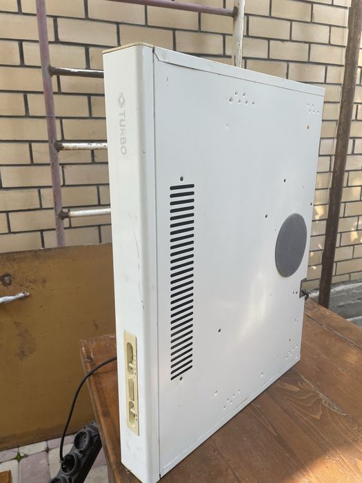 Продам вытяжку для кухни в хорошем состоянии