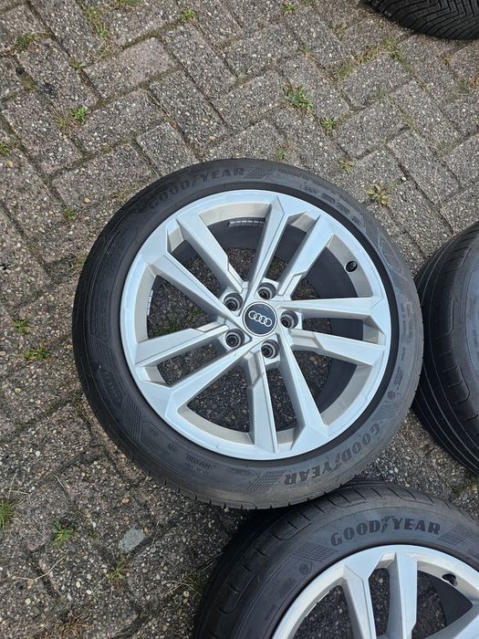 Jante Audi A3 r17 cu cauciucuri de vară