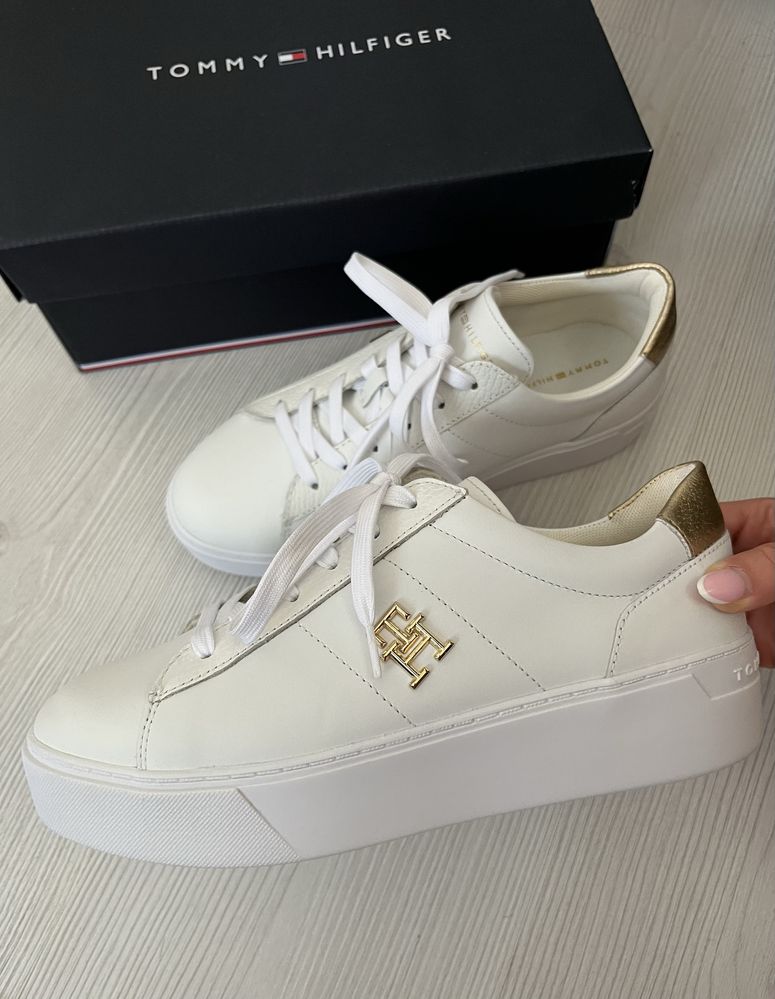 Сникърси Tommy Hilfiger