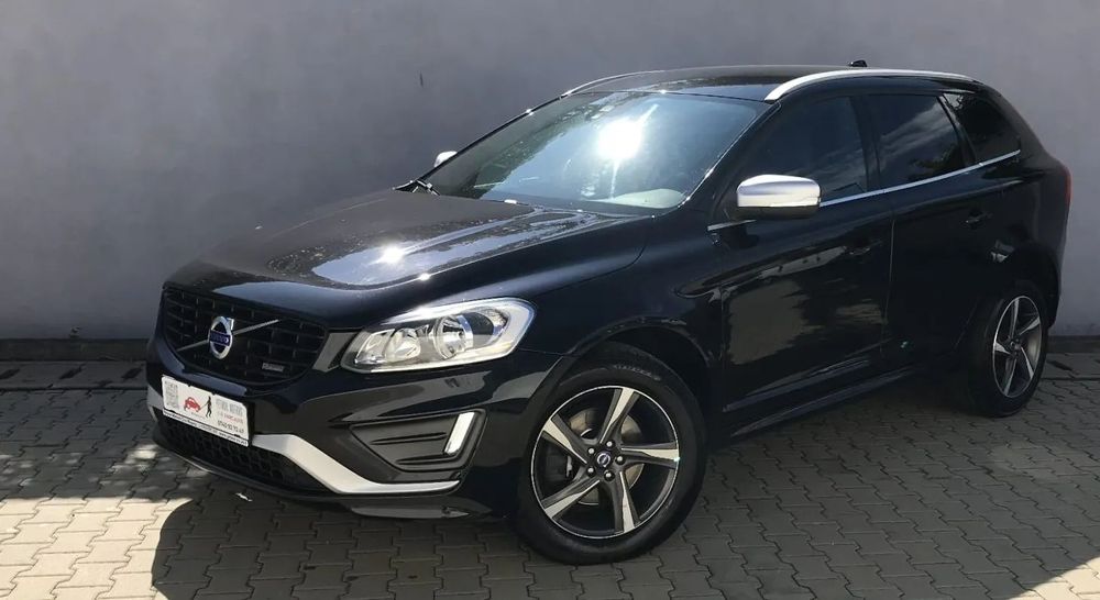 Volvo XC 60 R-Design*Momentum*Clima2zone*Tempomat*Navi*Bluetooth*4x4*D4
