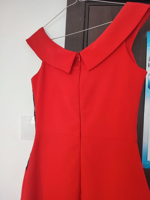 Стилна/официална червена рокля