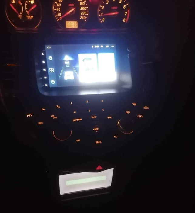 Nissan Primera 2004 - 1.6 benzina - 155.000 km  - navigatie android.