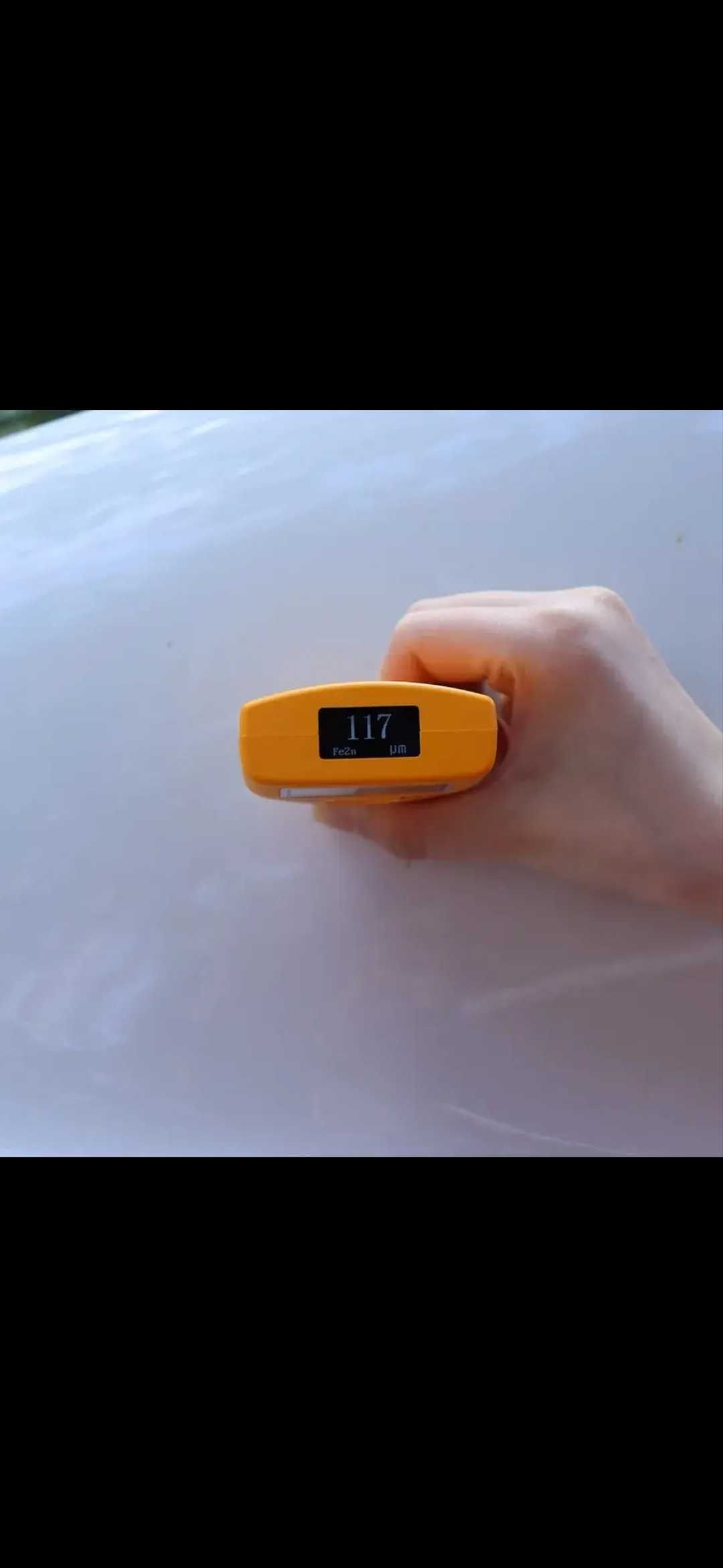 Професионален дебеломер с два дисплея, USB и BLUETOOTH.
